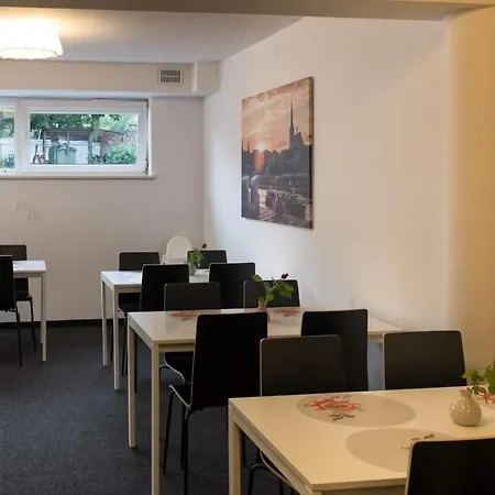 City Rooms Szczecin Bed & Breakfast *