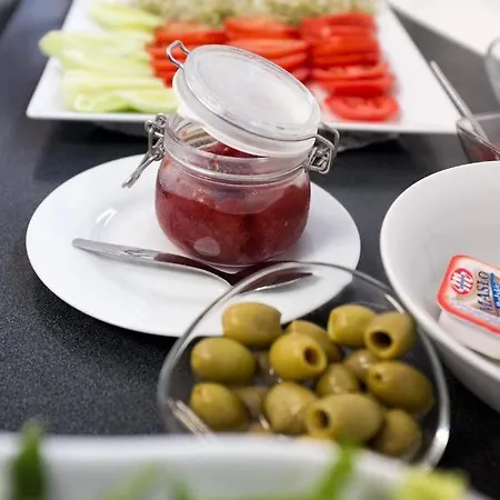 City Rooms Szczecin לינה וארוחת בוקר שצ'צ'ין