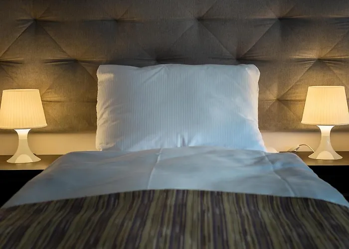 City Rooms Szczecin Bed & Breakfast 3*